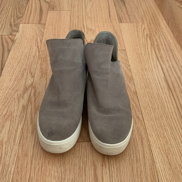 Suede Steve Madden boot with hidden wedge - Picture 2 of 4
